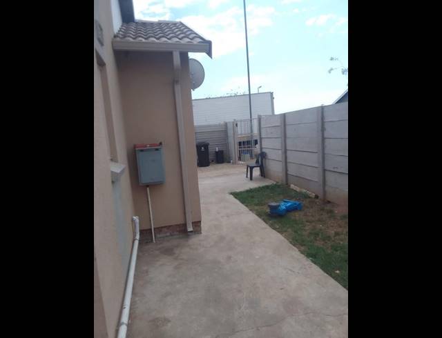 3 BEDROOM HOUSE FOR SALE IN SKY CITY